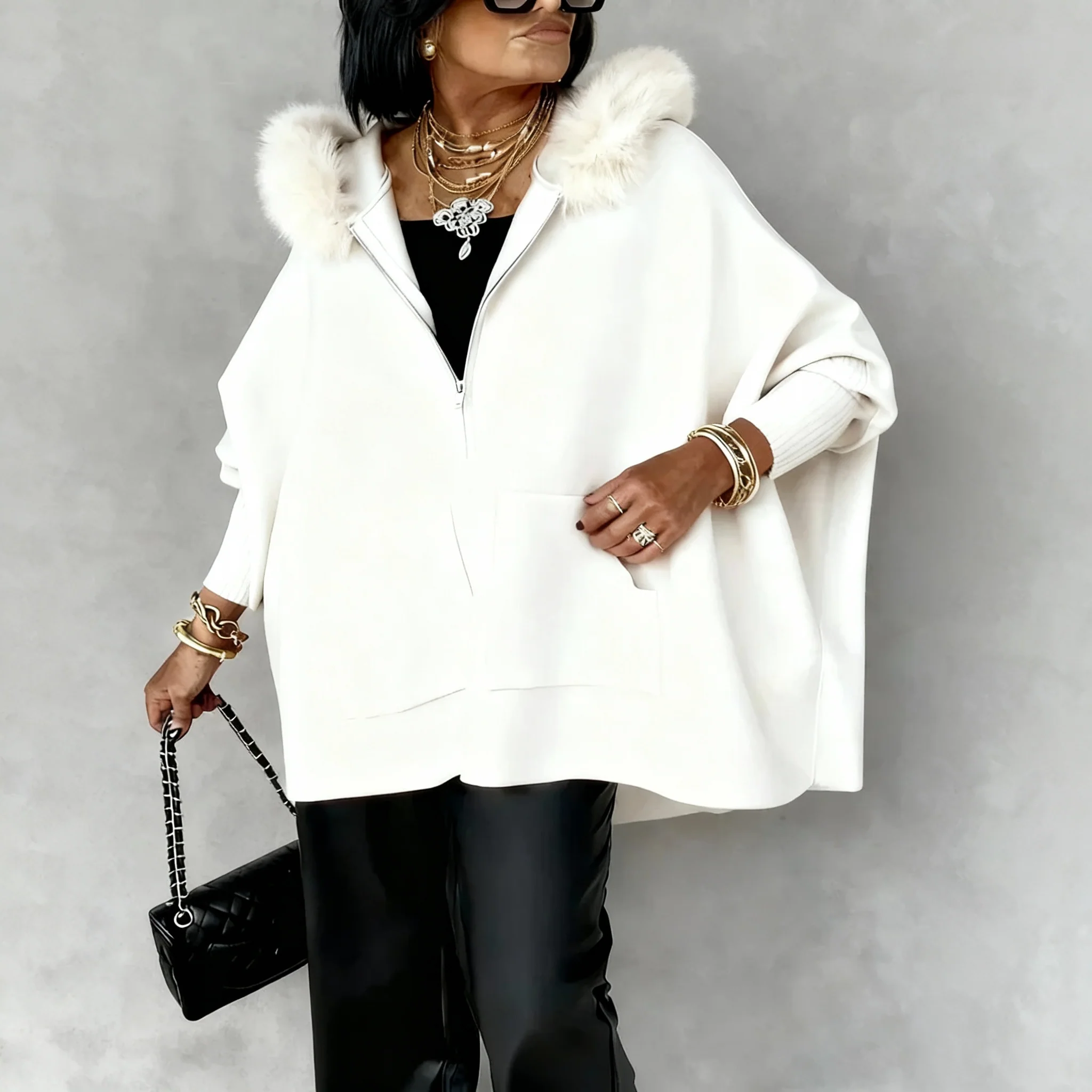 Irene | Manteau Hiver Femme Élégant avec Capuche en Fausse Fourrure – Image 4