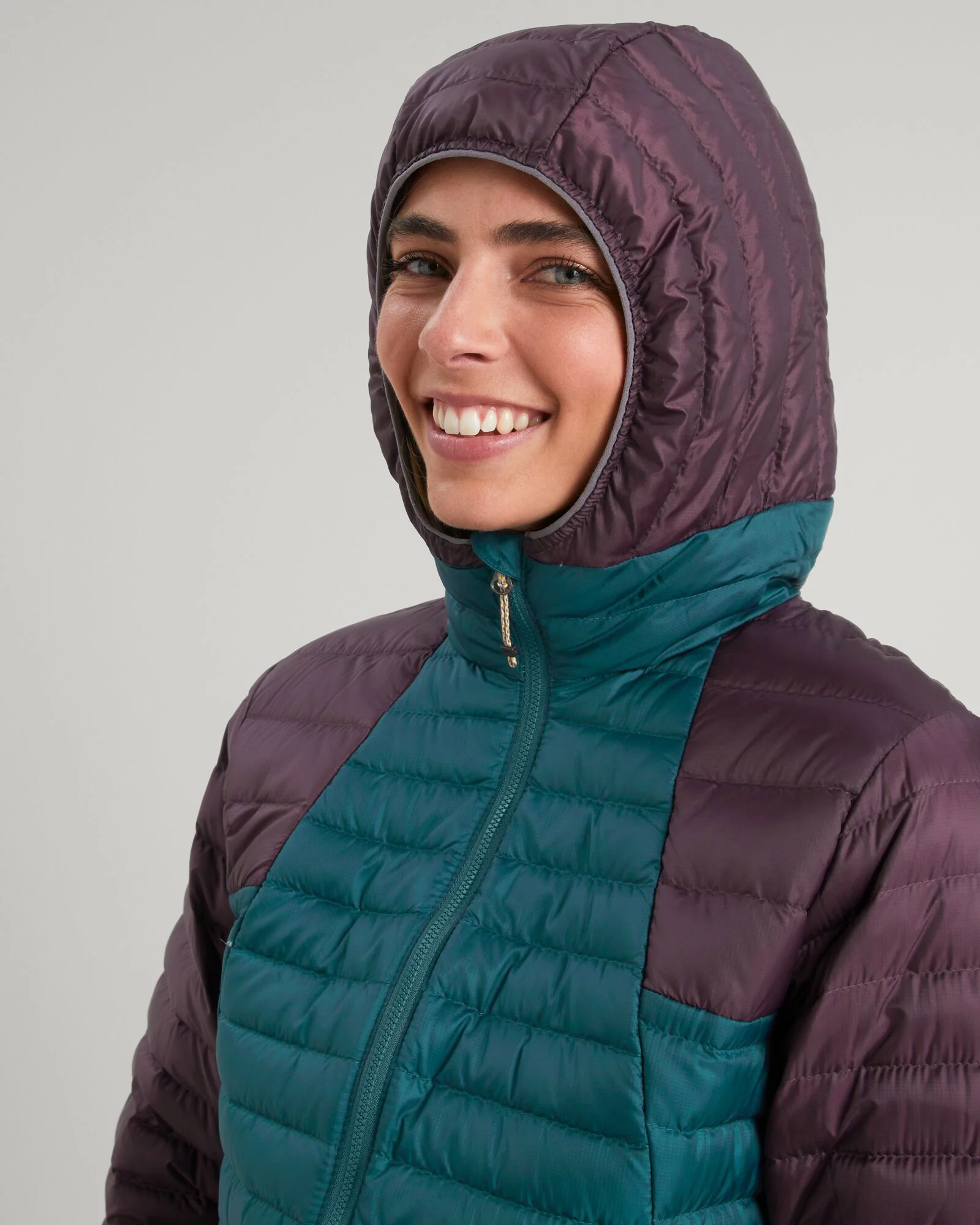 Doudoune à capuche Heli R pour femme - Bleu Lagon profond/Confiture/Quartz clair – Image 6